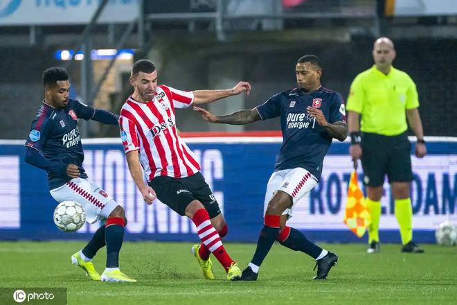 他投入巨额 他投入巨额