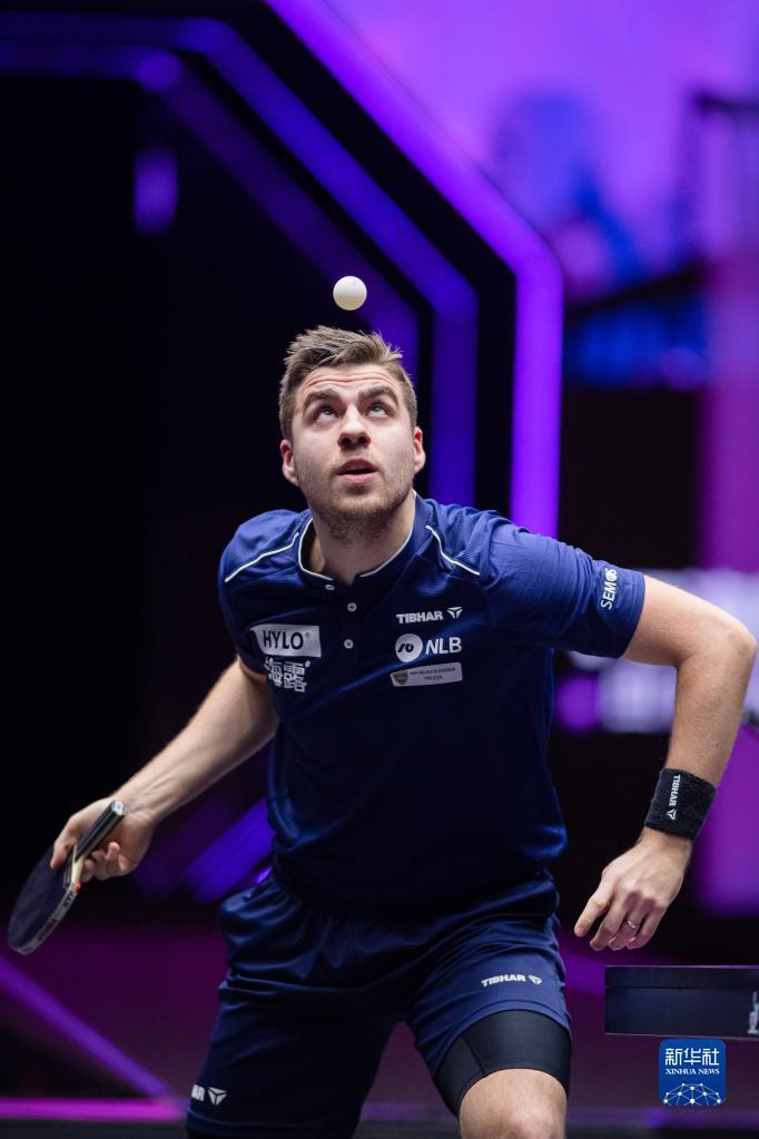 同球员间的 同球员间的